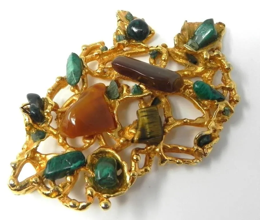 GOLDTONE PENDANT WITH IMMITATION STONES