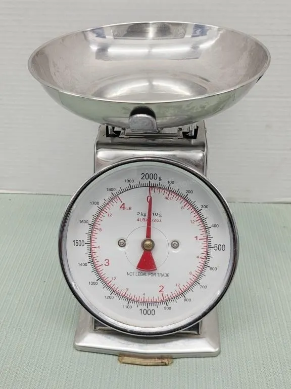 Vintage Kitchen Scale
