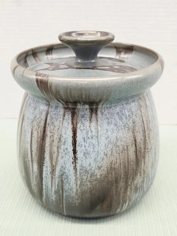 Ontario Beans Pottery with Lid
