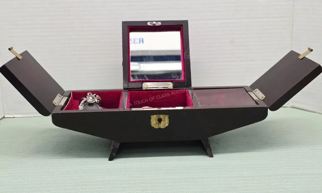 Musical Jewellery Box & Contents
