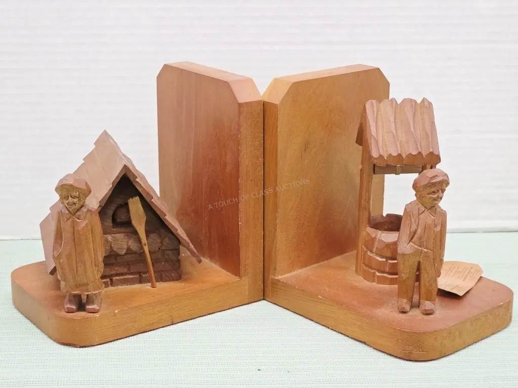 Caron Folk Art Wooden Book Ends