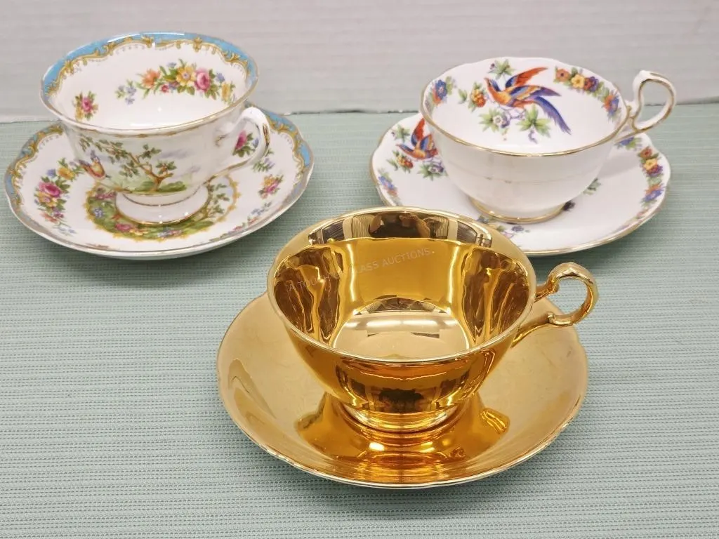 Vintage Teacups & Saucers