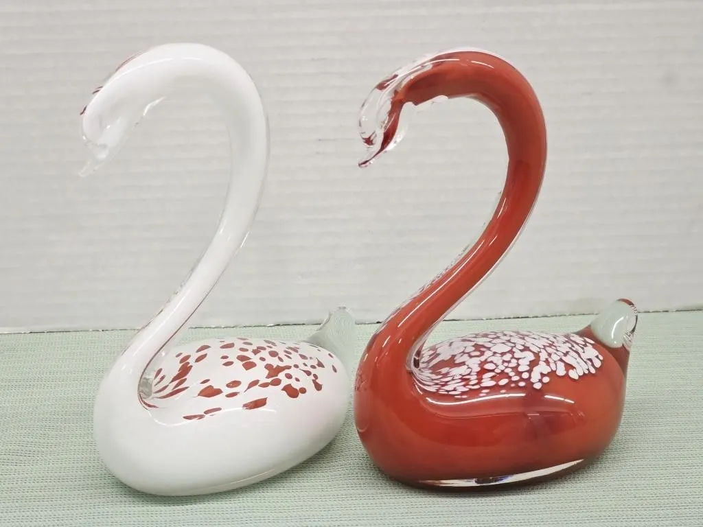 Art Glass Swans - Pair
