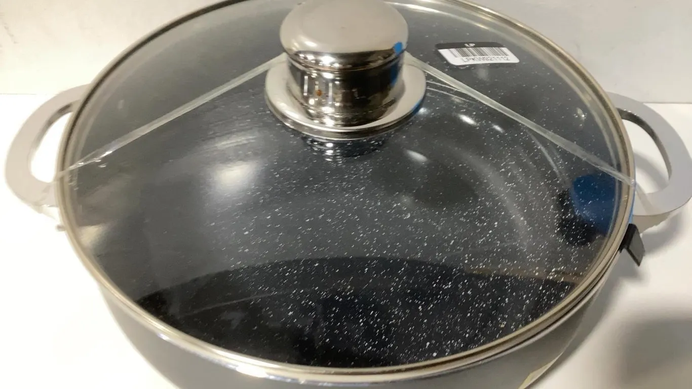 Imusa L02T Dutch Oven 3.2 Qt Non-Stick