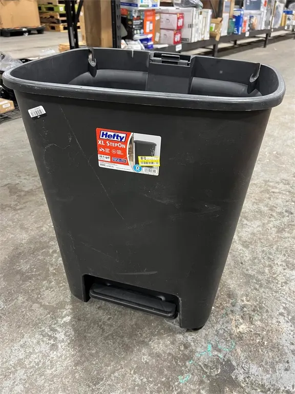 Hefty 20.1gal Trash Can No Lid