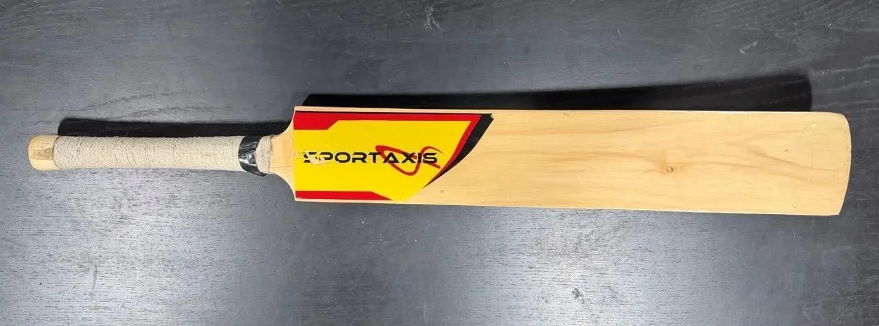 Sportaxis Wooden Cricket Bat 33 Inch