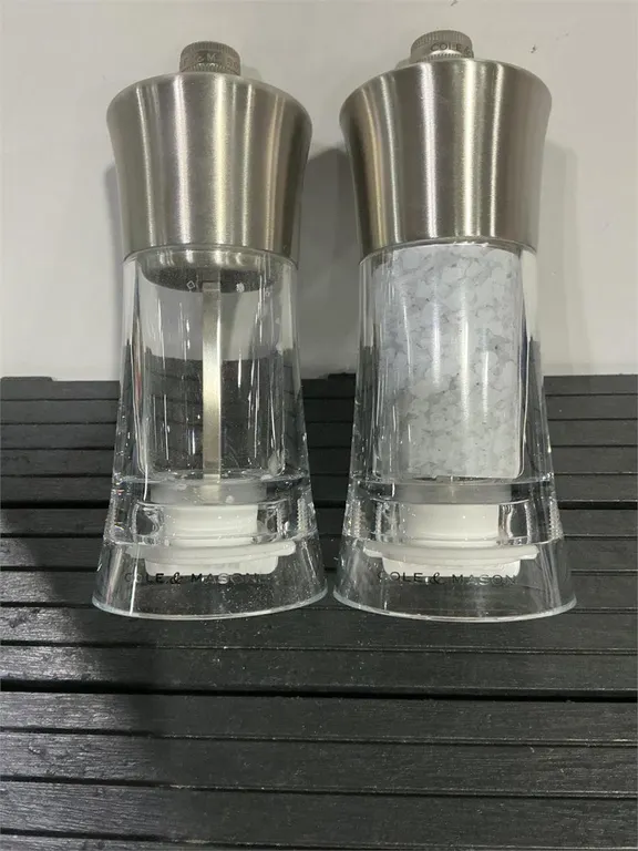 Cole and Mason Salt and Pepper Mill Set