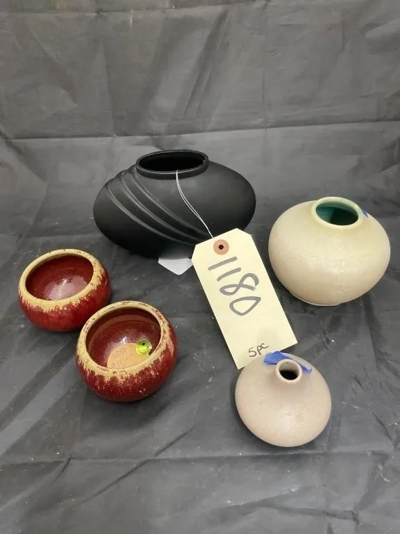 5 Pcs - Pottery Teacups & jars
