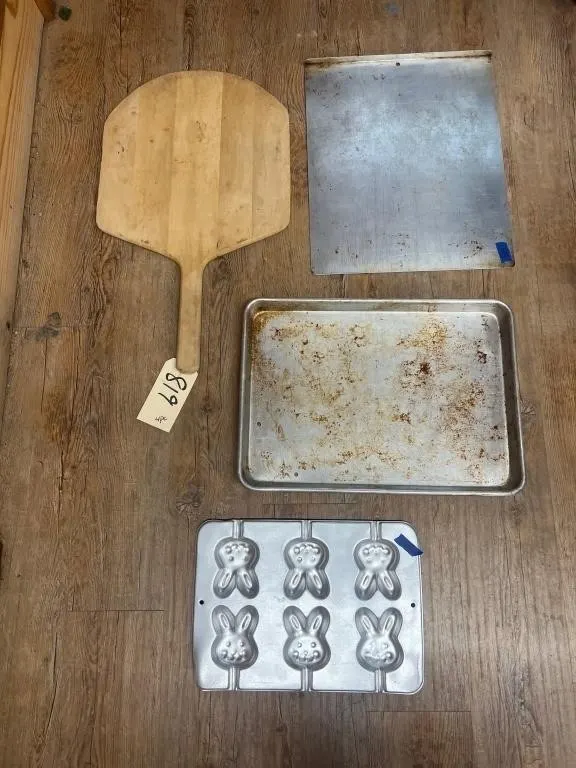 4 Pcs - Baking Sheets & Wooden Pizza Paddle