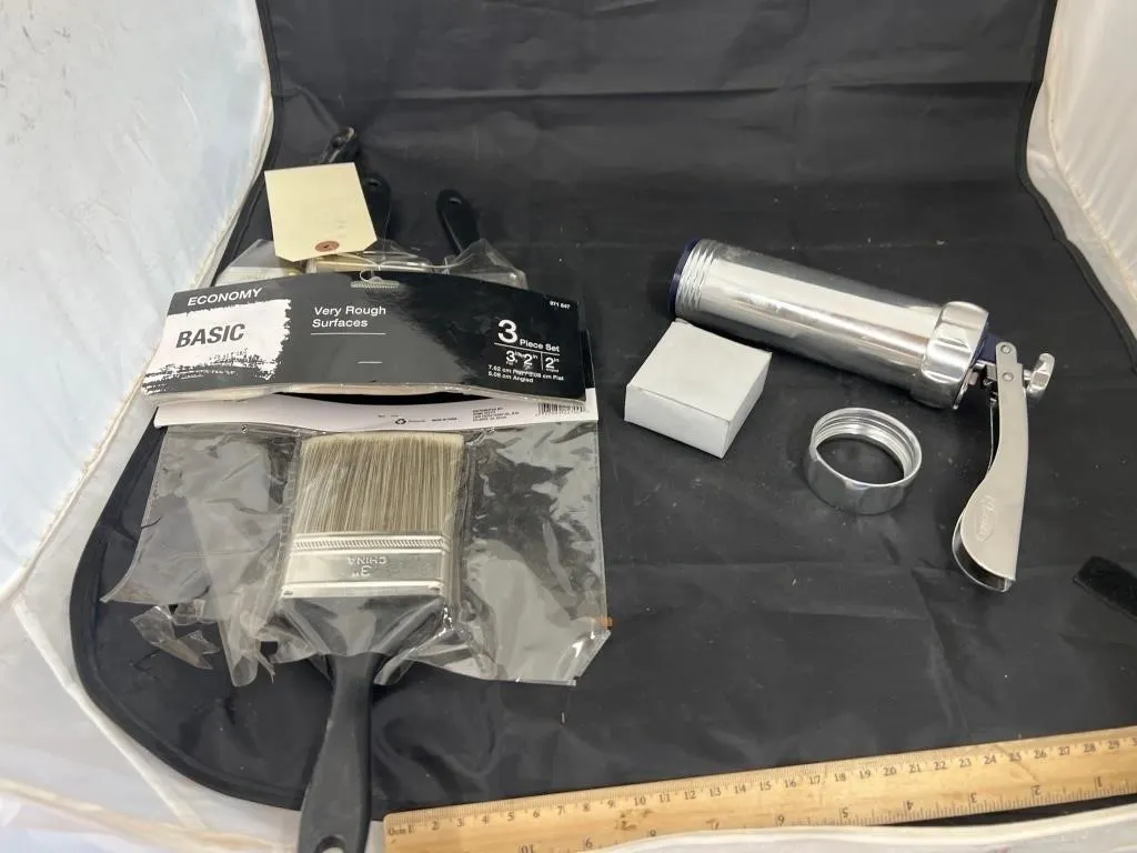 3 Pcs- Paintbrushes - Press in box