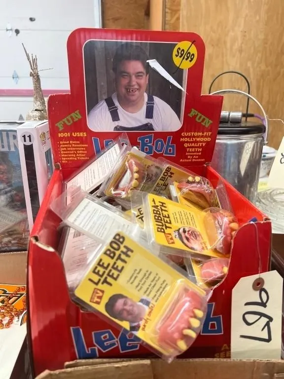 Billy Bob Teeth in Display