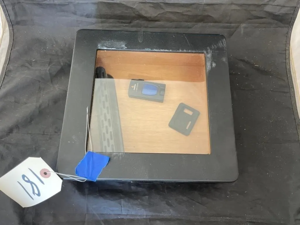 Humidor w/Lighter & Holder
