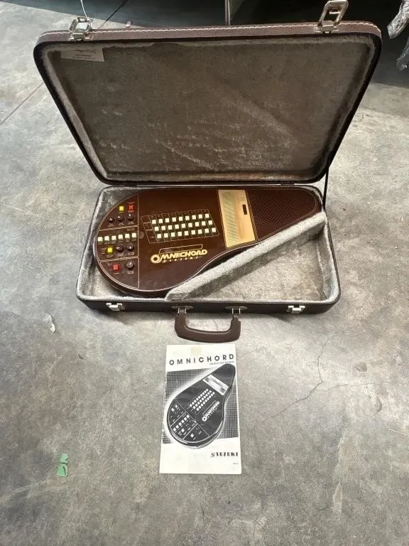 Suzuki Omnichord in Hard Case