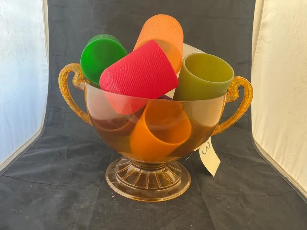 Majestic Plastic Cups & Trophy Shaped Plastic