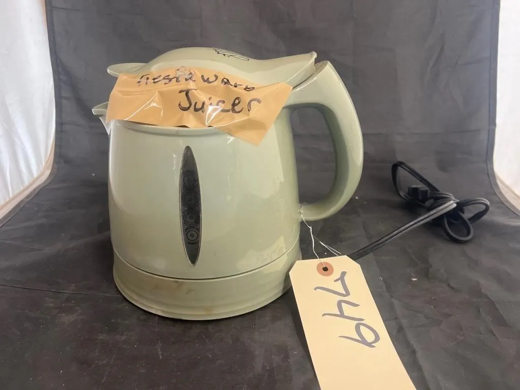 Elec Fiestaware Juicer