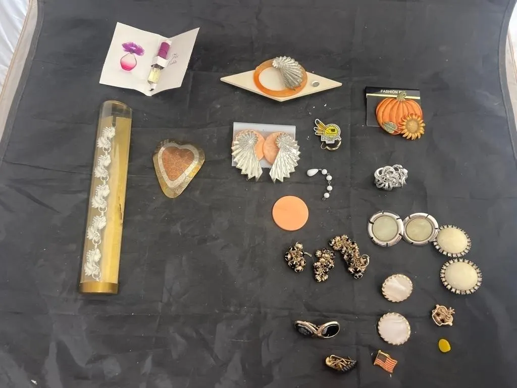 Assorted Fashion Jewelry