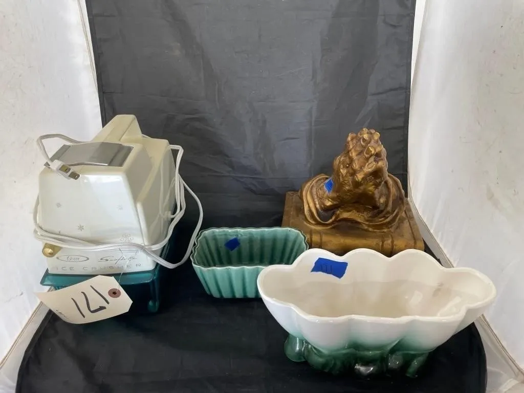 4 Pcs - Vintage Oster Ice Crusher - Praying Hands