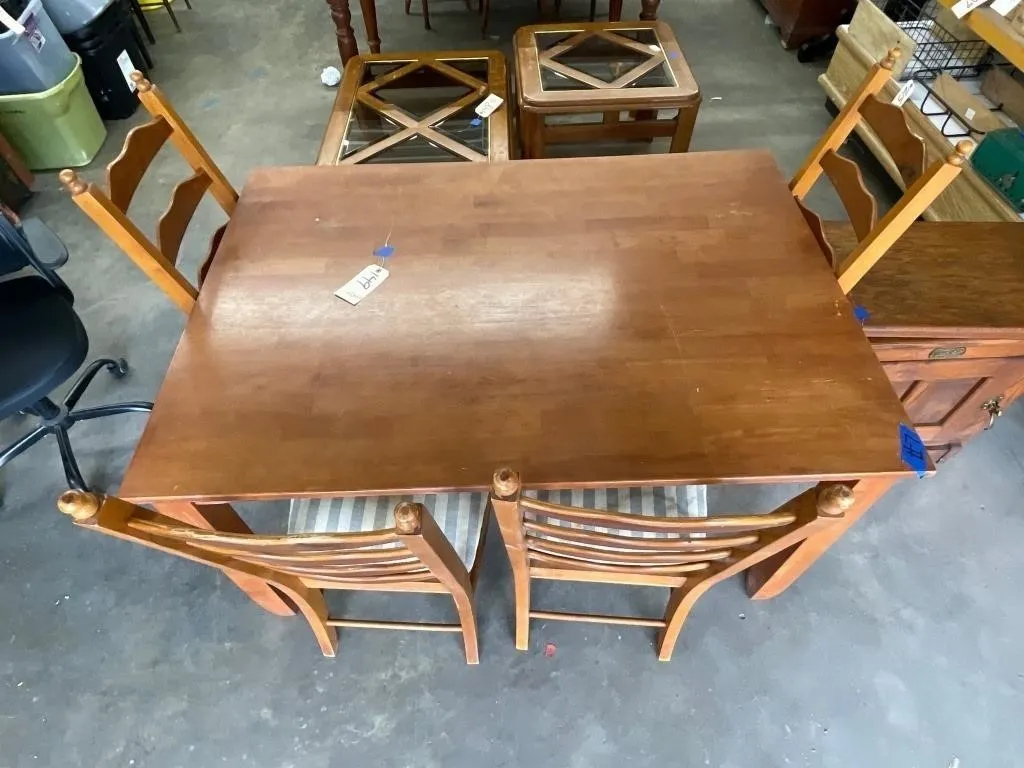 Dining Table w/4 Chairs 54"L x 38"W x 30"H