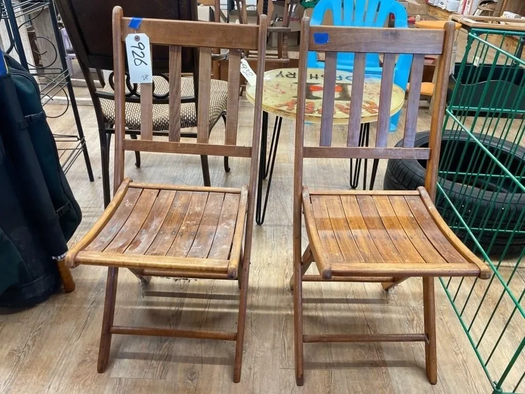 2 Pcs - Wooden Folding Chairs