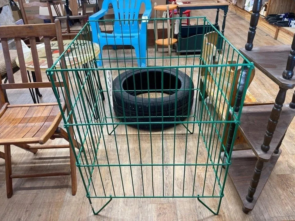Metal Wire Enclosure 25"x26"x32"
