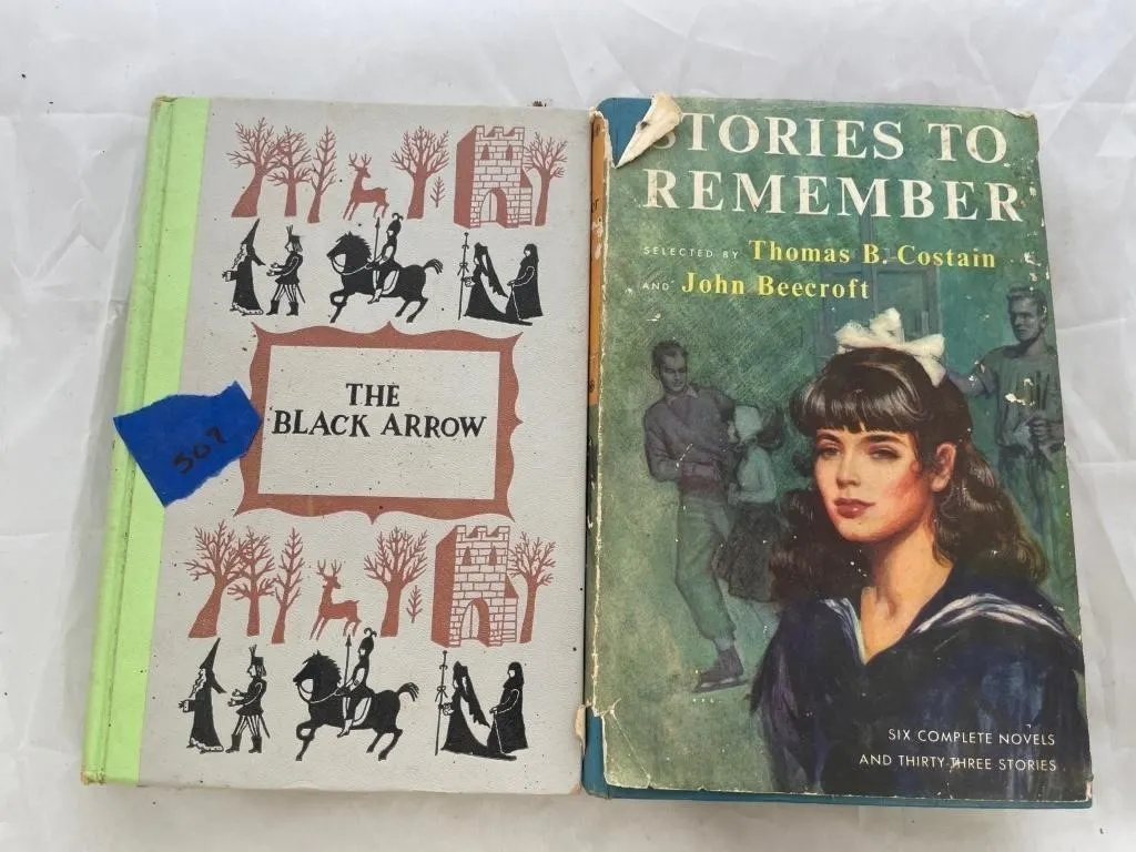 2 Vintage Books - The Black Arrow & Stories to