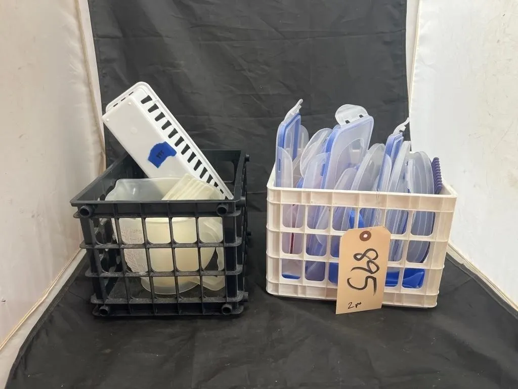 Plastic Measuring Cups & Plastic Food Storage
