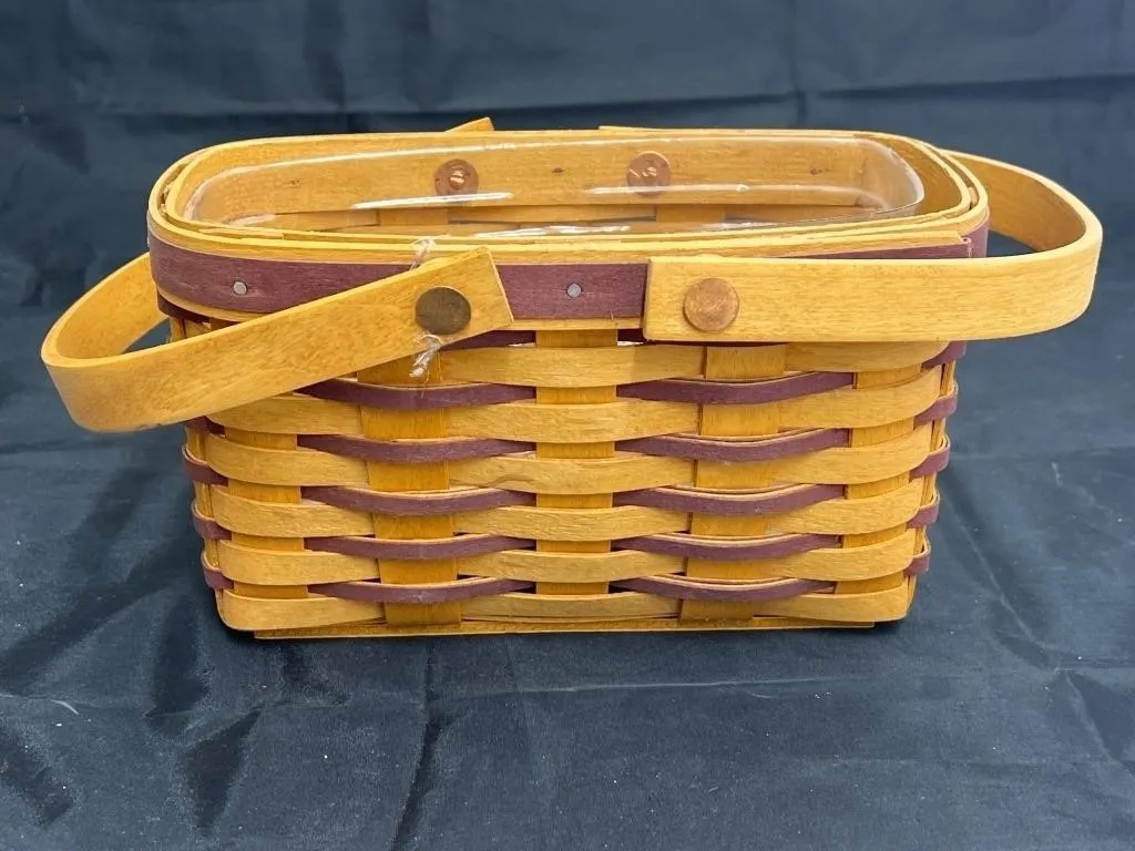 Longaberger Basket w/Plastic Insert