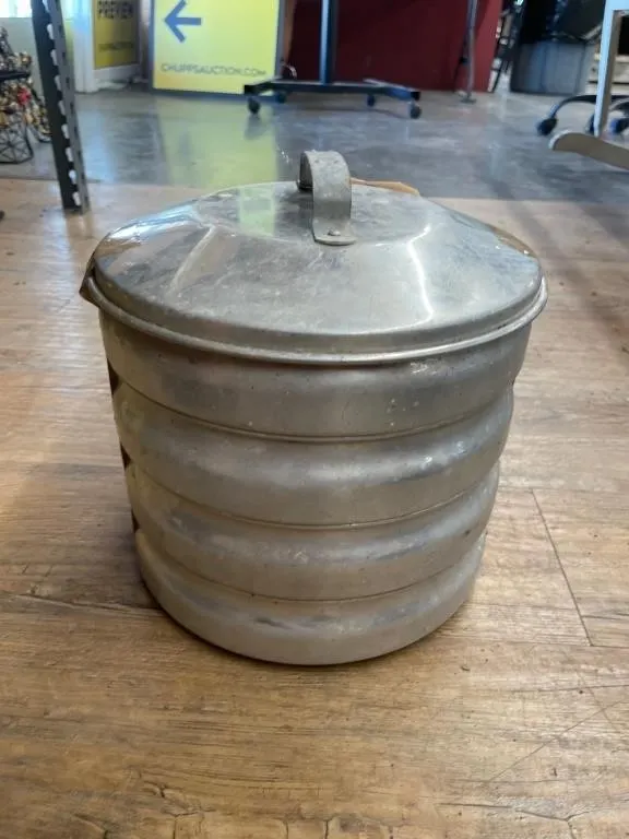Vintage Picnic Containers