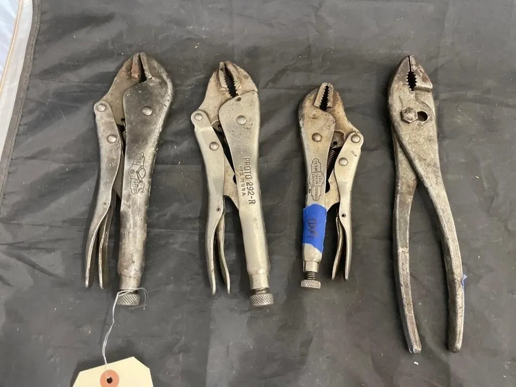 4 Pcs - 3 Vise Grips & Pliers