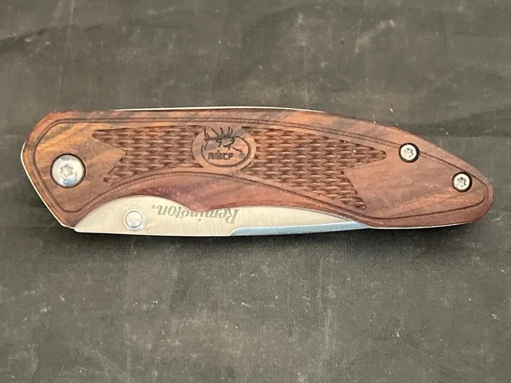 Remington Pocket Knife - New