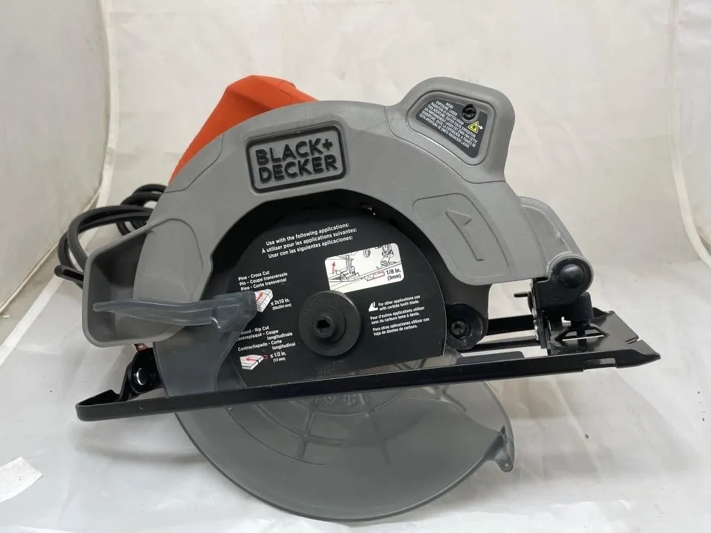 Black & Decker Corded Circular Saw w/Laser