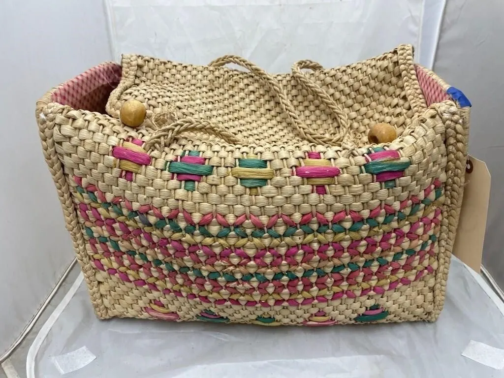 Rattan Bag - Cookbooks - Bed Skirt