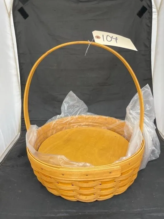 Longaberger Basket w/Plastic Insert & Wood Stand