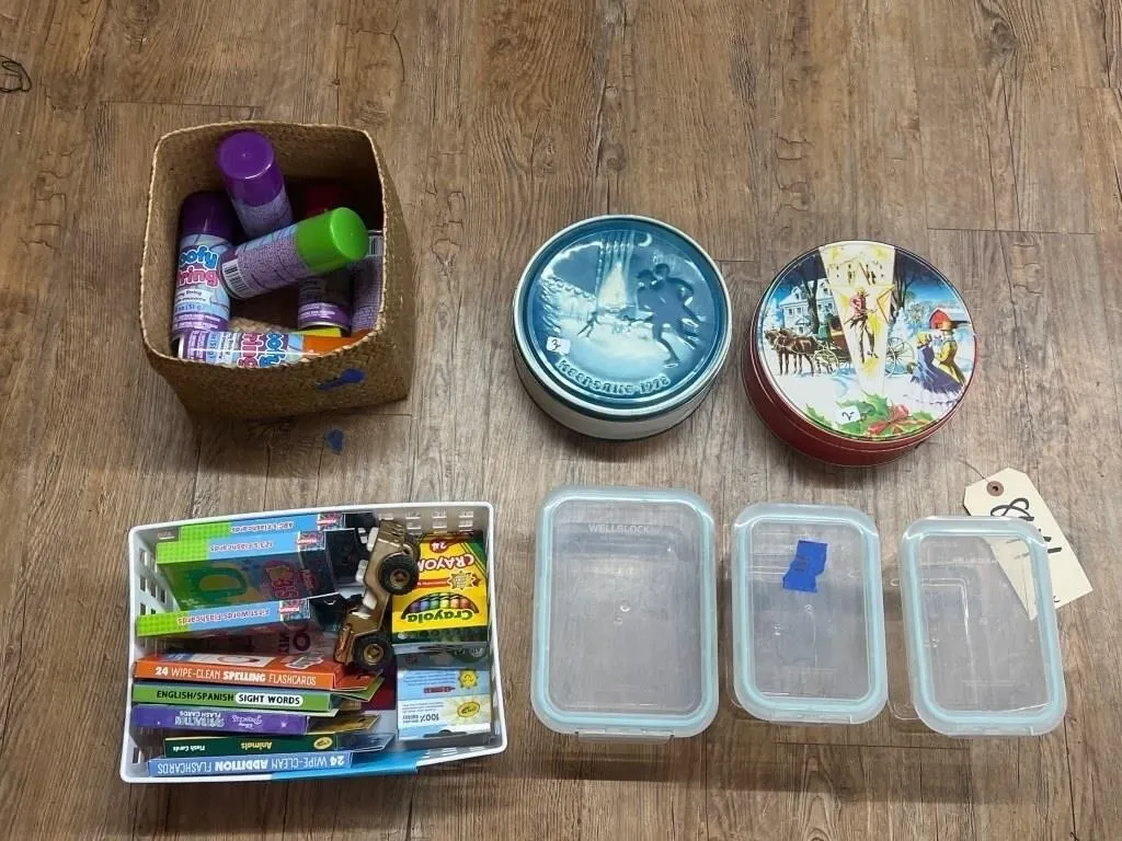 7 Pcs - Kids Books - Silly String - Canisters &