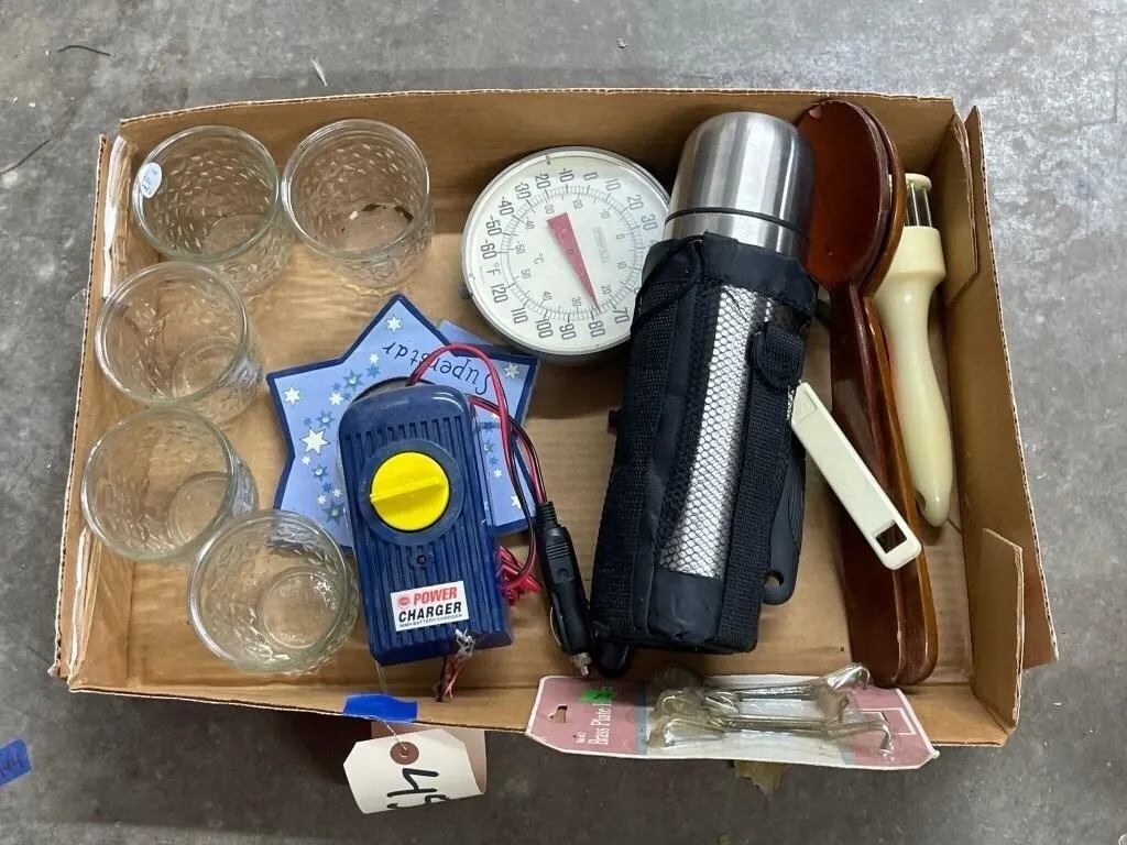 Clear Glass Cups - Wooden Utensils - Thermostat &