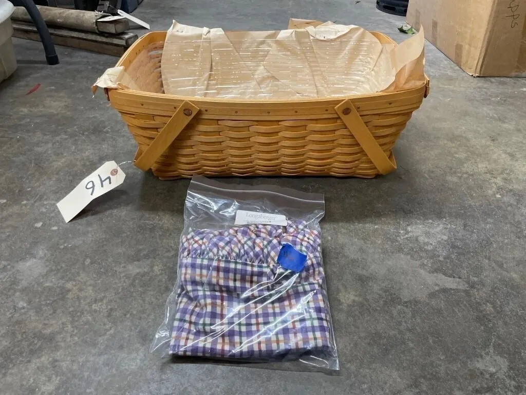 Longaberger Basket w/Plastic Insert & Skirt