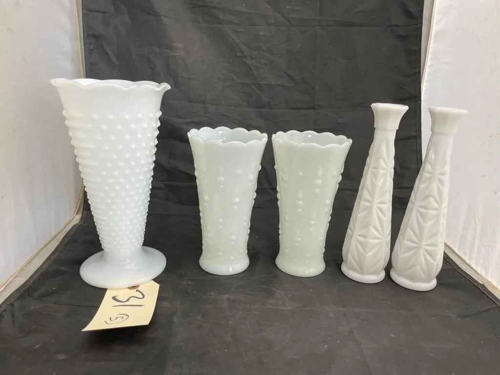 5 Pcs - Milk Glass Vases 1 is cracked