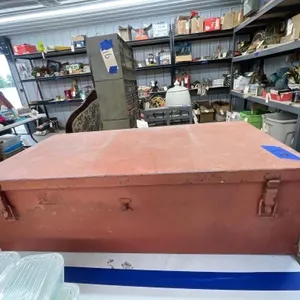 Metal Tool Box 31"L x 15"W x 33"H