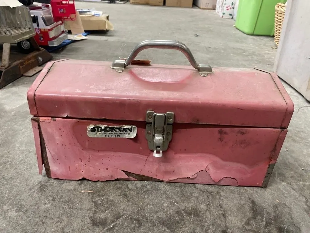 Metal Tool Box w/Hand Tools