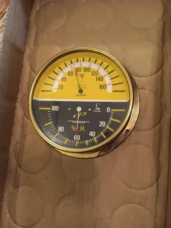 Vintage Cole-Palmer Model 3310-40 Thermometer And