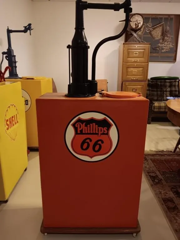 Phillips lube dispenser.