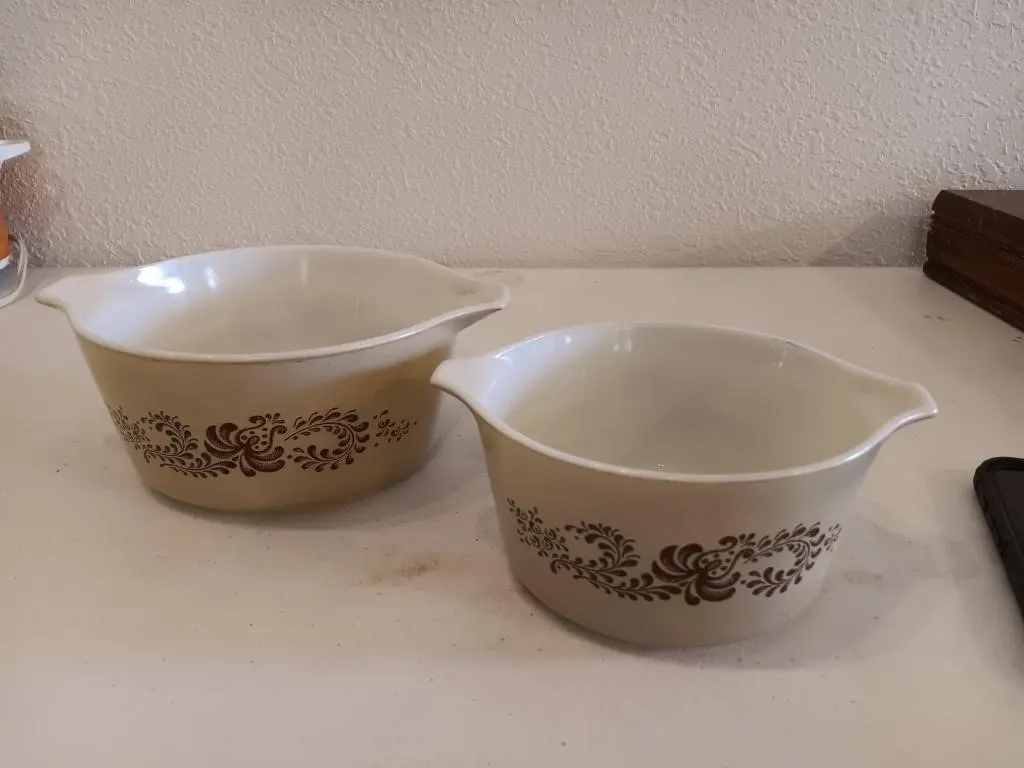 Pyrex Homestead Brown Cinderella Casserole