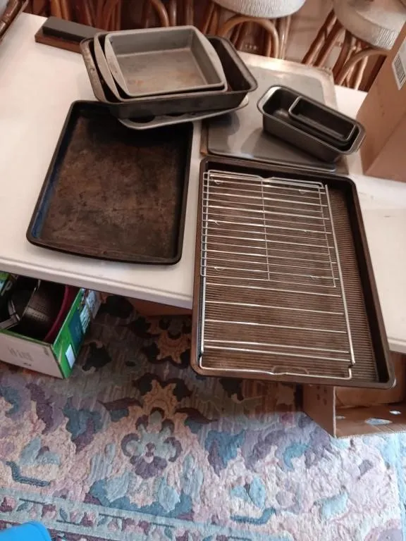 Bakeware. Cookie Trays, Muffin Pan, Loaf Pans And