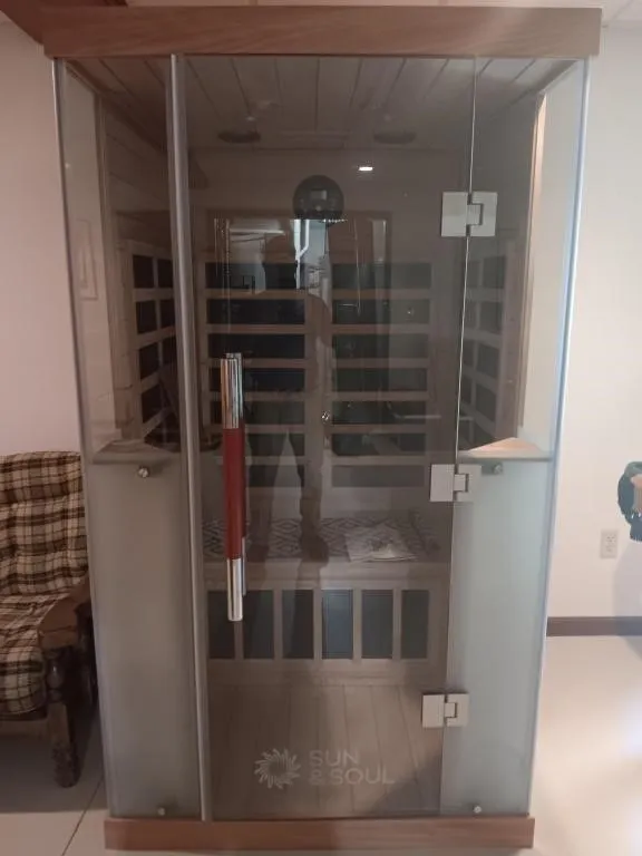 Sun and soul sauna.
78x43x43