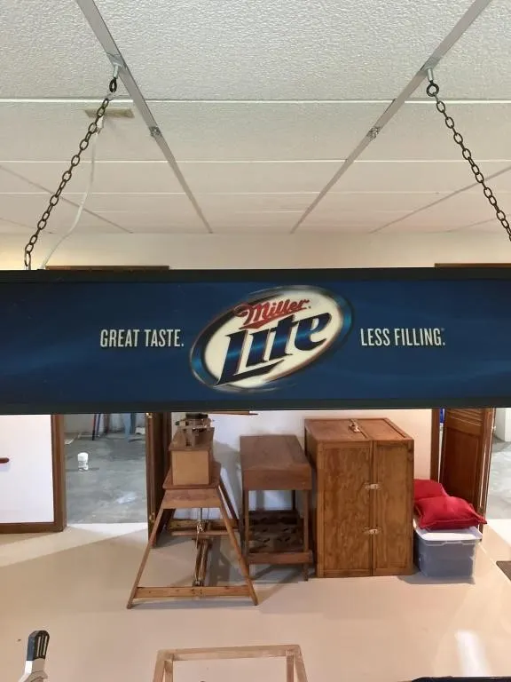 Miller Lite pool table light. Worked when tested