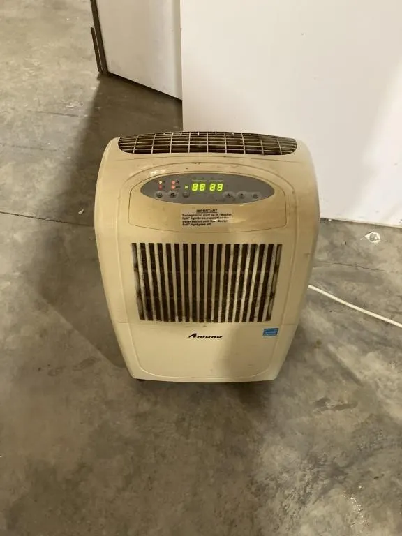 Amanda dehumidifier. Unknown if works.