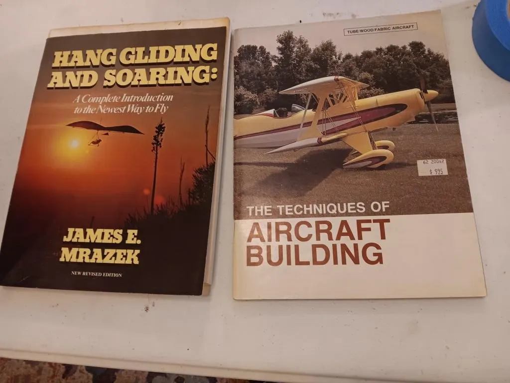 Aircraft Building & Hang Gliding Books.