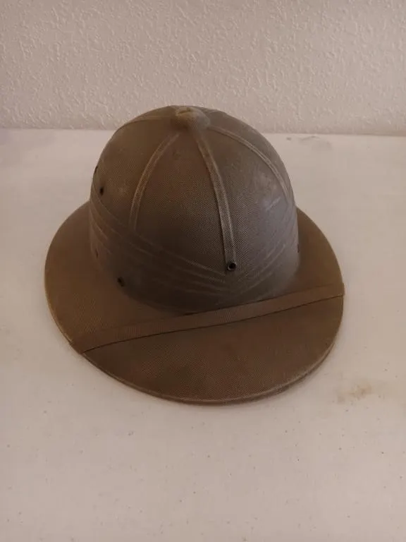 Vintage Military Pressed fiber sun Helmet.