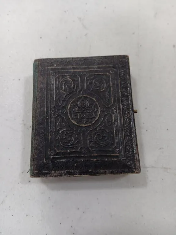 Image shows antique 19th century based
