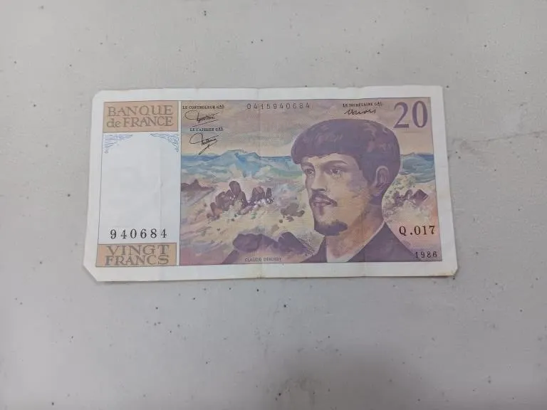 1986 French 20 Francs Banknote. Features Claude